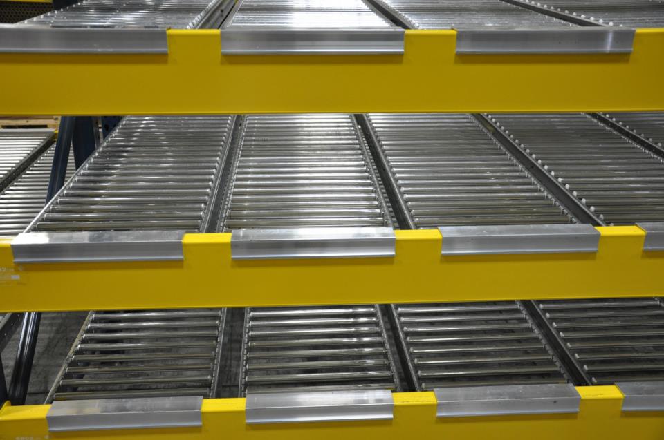Carton Flow Rack — illustrative warehouse storage system
